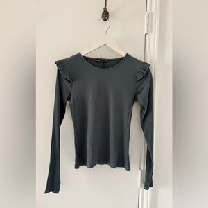 Zara Women's Ruffle Long Sleeve Top